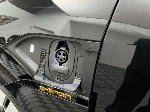 2023 Audi e-tron quattro Premium