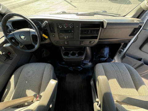 2016 Chevrolet Express 2500