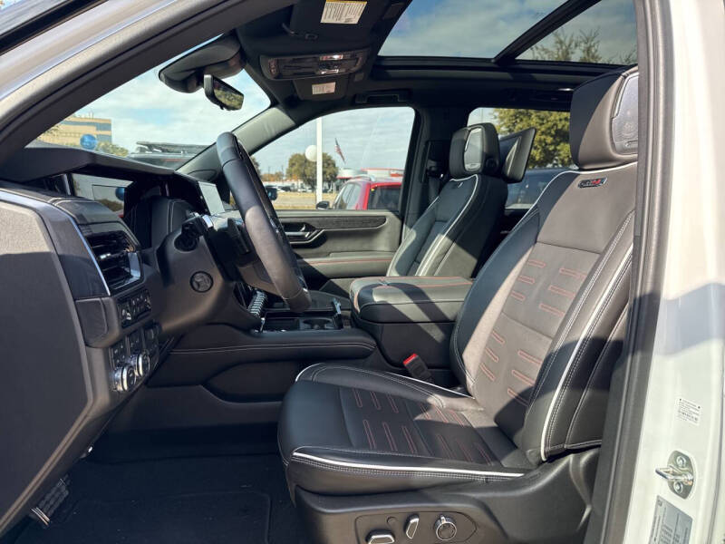 2025 GMC Yukon AT4 Ultimate