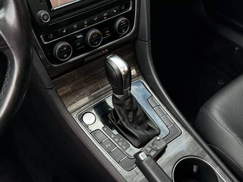 2017 Volkswagen Passat 1.8T SE