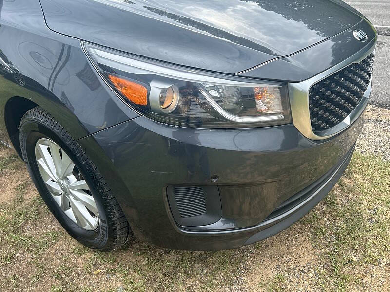 2017 Kia Sedona LX