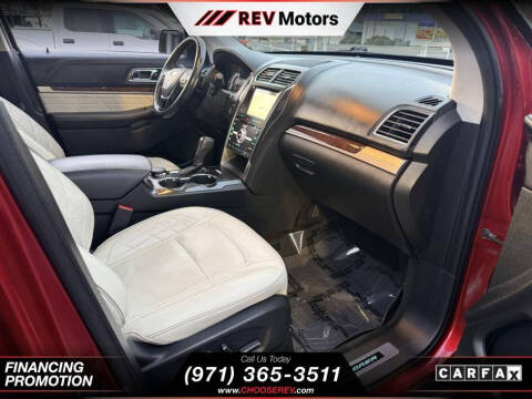 2017 Ford Explorer Platinum