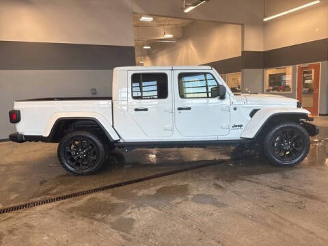 2024 Jeep Gladiator NightHawk