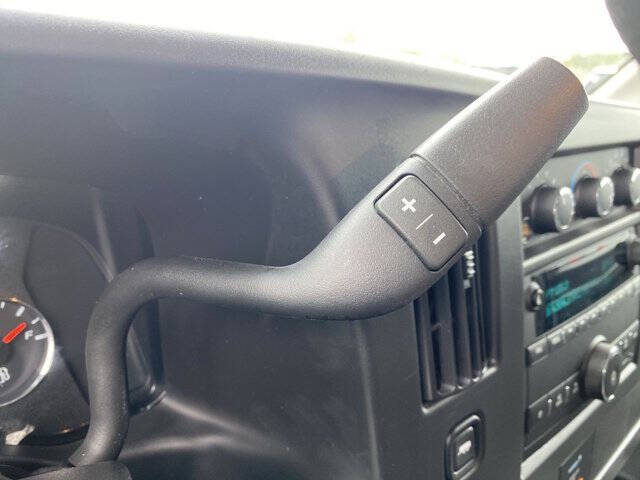 2023 GMC Savana 2500