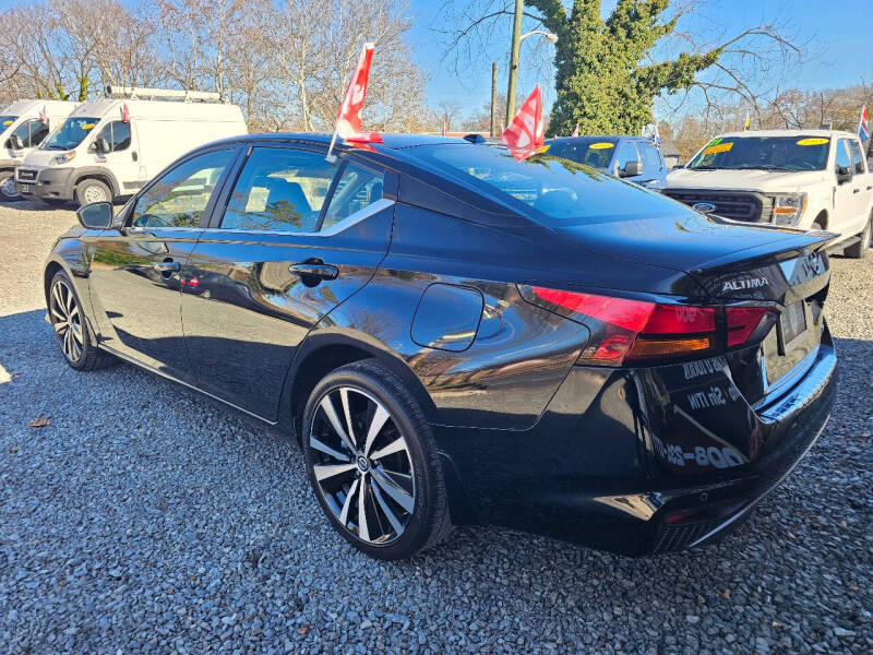 2022 Nissan Altima 2.5 SR