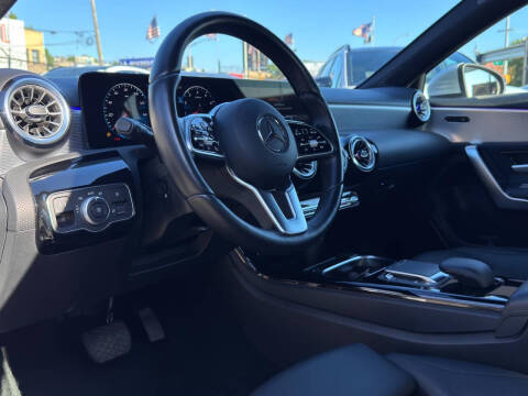 2022 Mercedes-Benz A-Class A 220 4MATIC