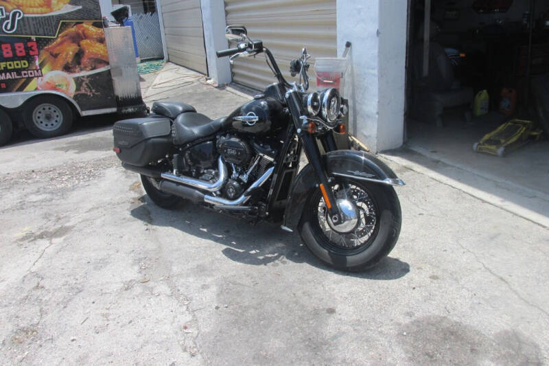 2020 Harley-Davidson FLHCS Heritage Classic 114