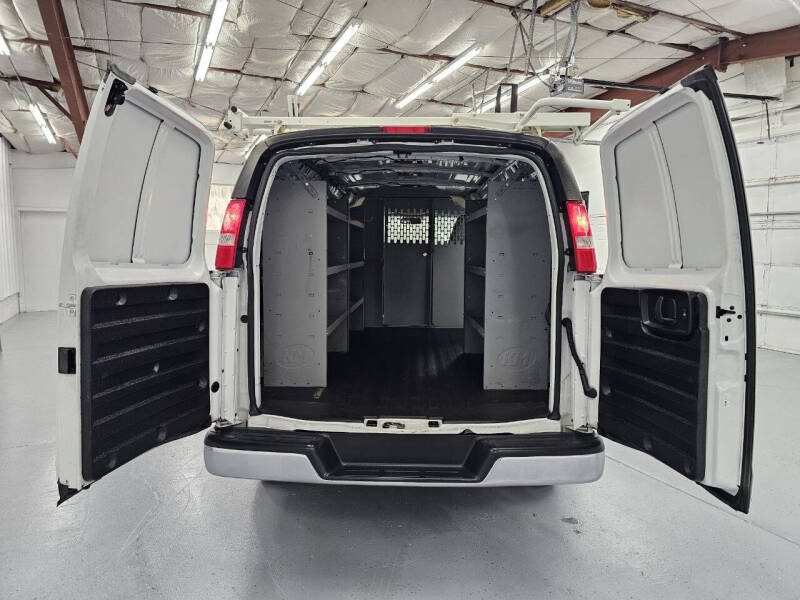 2018 GMC Savana 2500