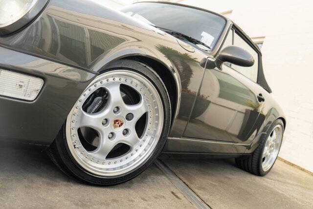 1992 Porsche 911 10