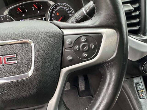 2017 GMC Acadia SLE-2