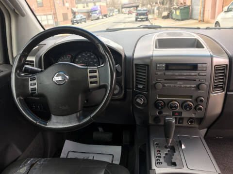 2006 Nissan Armada SE