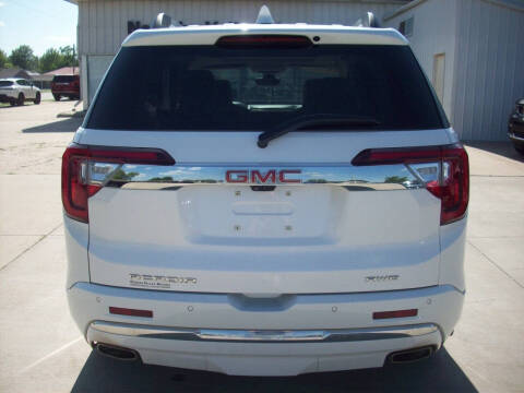 2022 GMC Acadia Denali