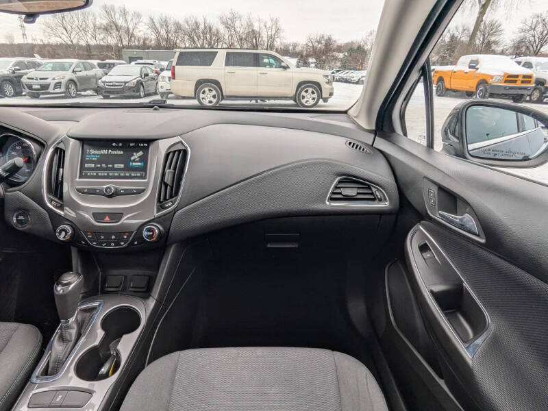 2017 Chevrolet Cruze LT Auto