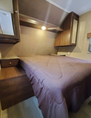 2017 Dutchmen Coleman Lantern Edition