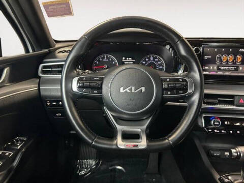 2022 Kia K5