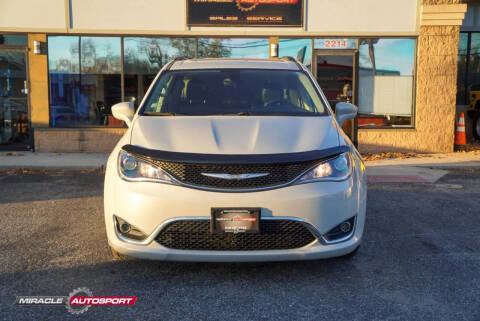 2017 Chrysler Pacifica