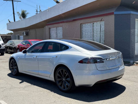 2016 Tesla Model S 90D