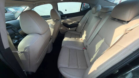 2016 Nissan Maxima