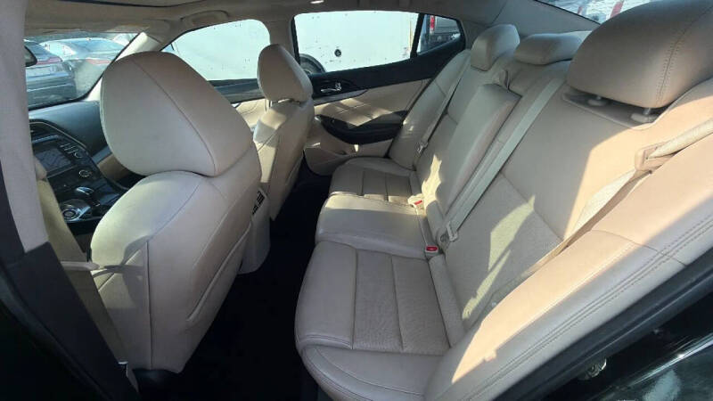 2016 Nissan Maxima