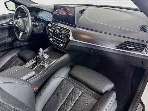 2022 BMW 5 Series 530i