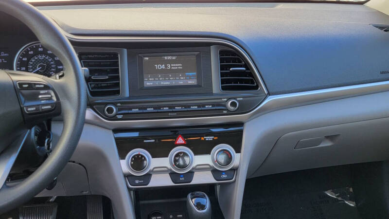 2019 Hyundai Elantra