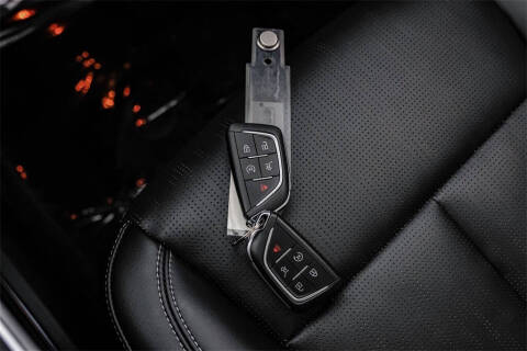 2024 Cadillac LYRIQ Luxury 1