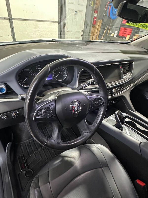 2021 Buick Enclave Essence