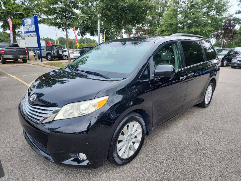 2011 Toyota Sienna XLE