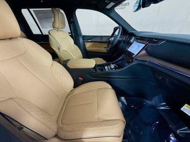 2025 Jeep Grand Cherokee Summit