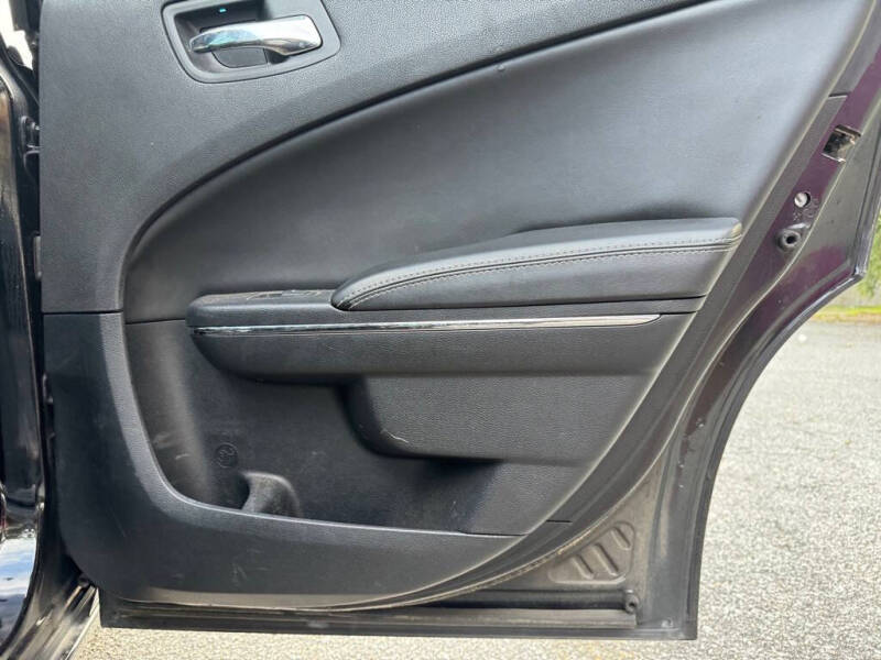 2013 Dodge Charger SXT