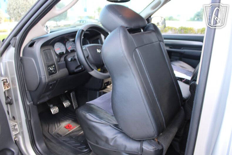 2005 Dodge Ram 1500 SRT-10