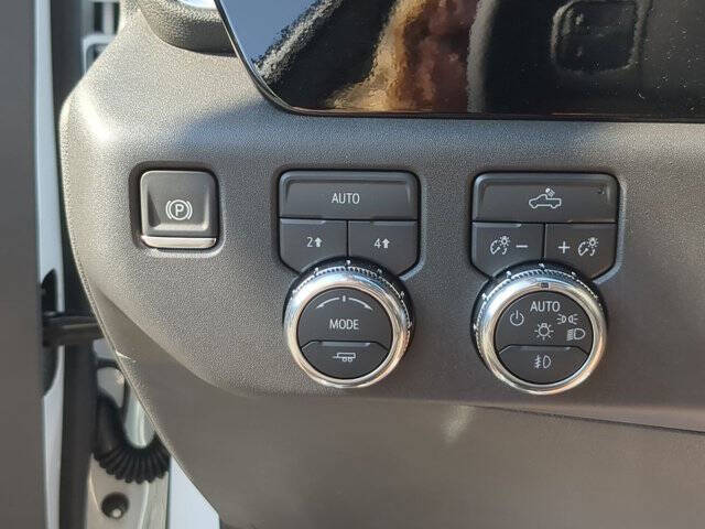 2026 GMC Sierra 1500 Elevation Standard