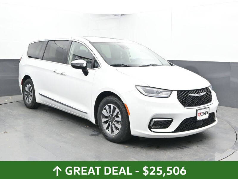 2023 Chrysler Pacifica Plug-In Hybrid Limited