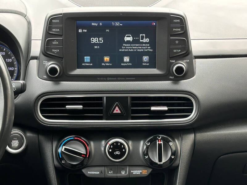 2021 Hyundai Kona SEL Plus