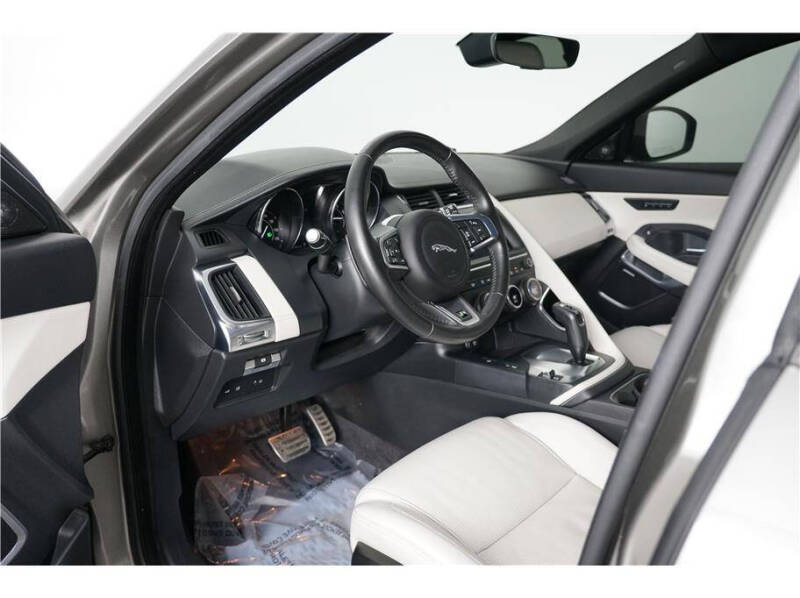 2020 Jaguar E-PACE P300 R-Dynamic S