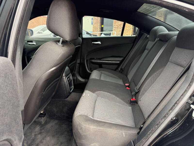 2016 Dodge Charger SE