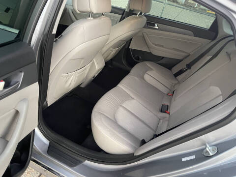 2017 Hyundai Sonata Hybrid SE