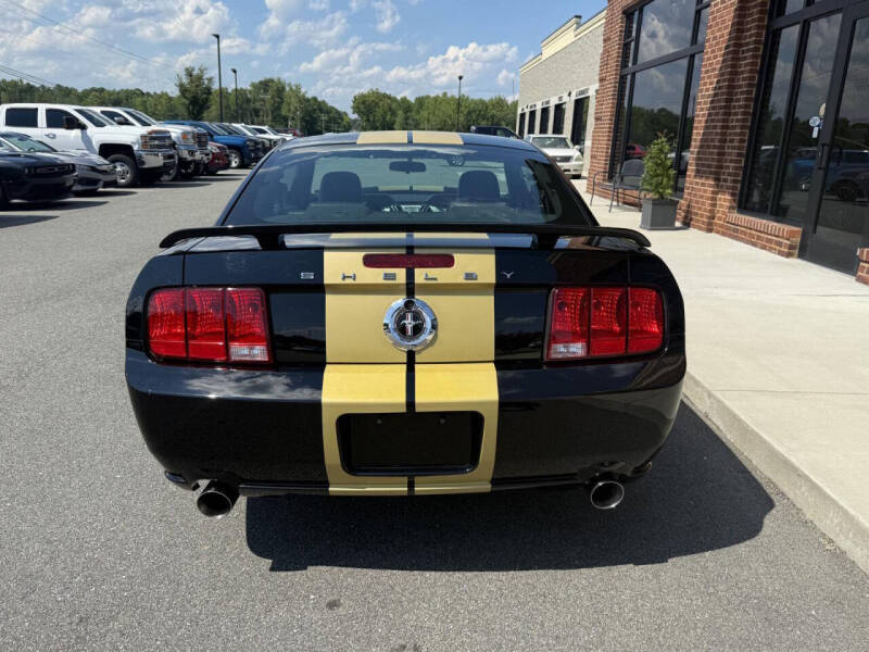 2006 Ford Mustang GT Deluxe