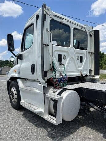 2014 Freightliner Cascadia