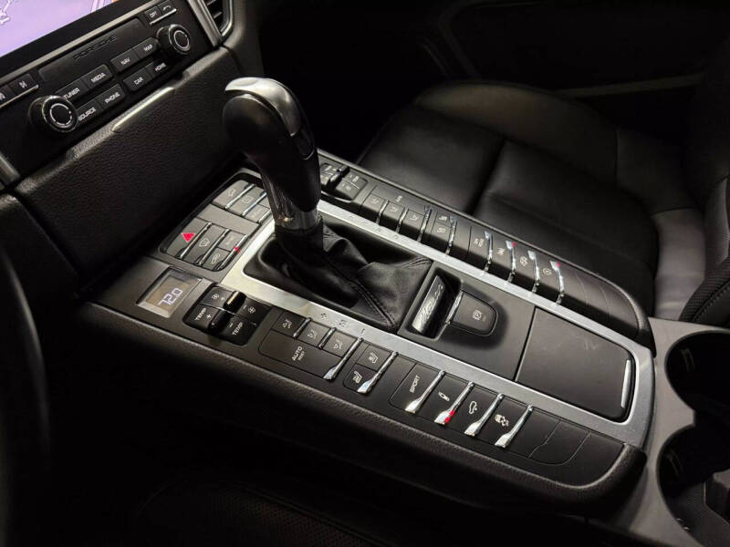 2017 Porsche Macan GTS