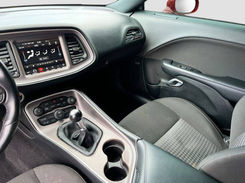 2022 Dodge Challenger