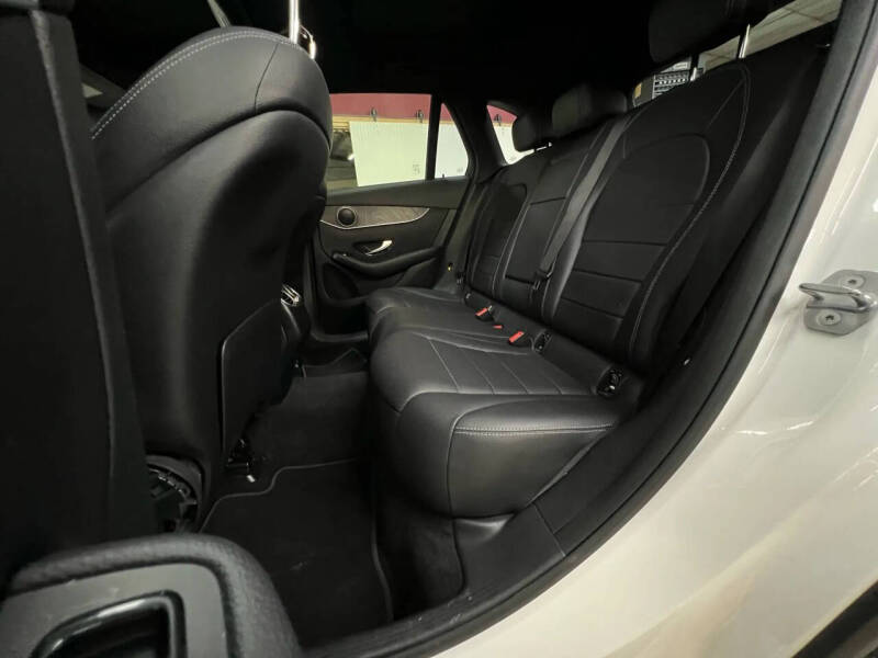 2017 Mercedes-Benz GLC GLC 300