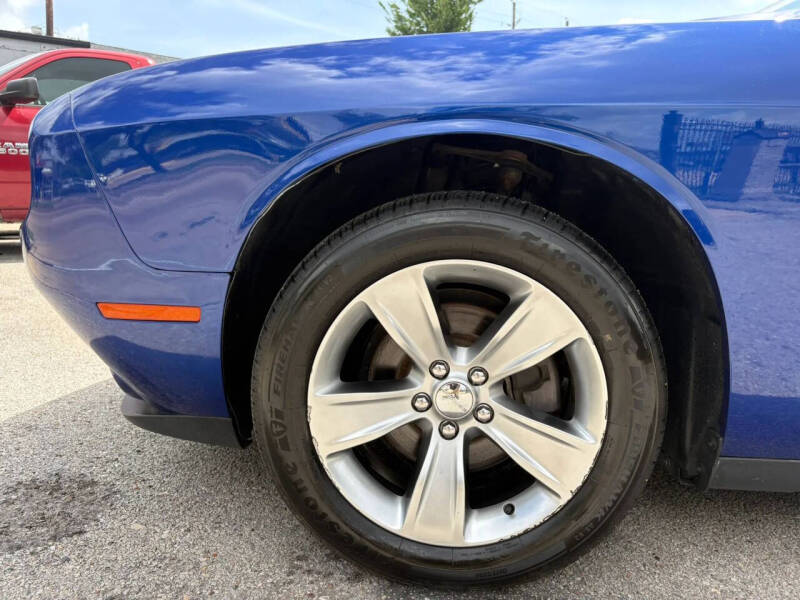 2021 Dodge Challenger SXT