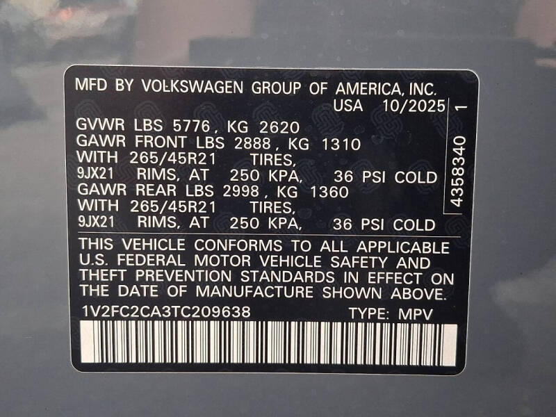 2026 Volkswagen Atlas Cross Sport SEL Premium R-Line 4Motion