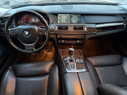 2012 BMW 7 Series