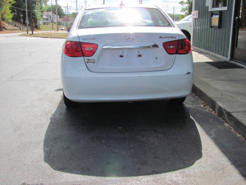 2010 Hyundai Elantra GLS photo 6