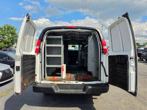 2017 GMC Savana 2500
