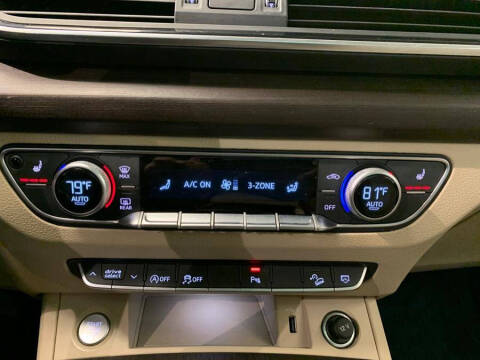 2023 Audi Q5 quattro Premium 40 TFSI