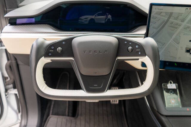 2022 Tesla Model X 26