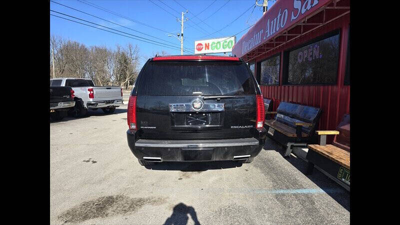 2013 Cadillac Escalade Platinum Edition